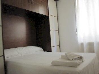Apartamentos Madrid Hortaleza Extérieur photo